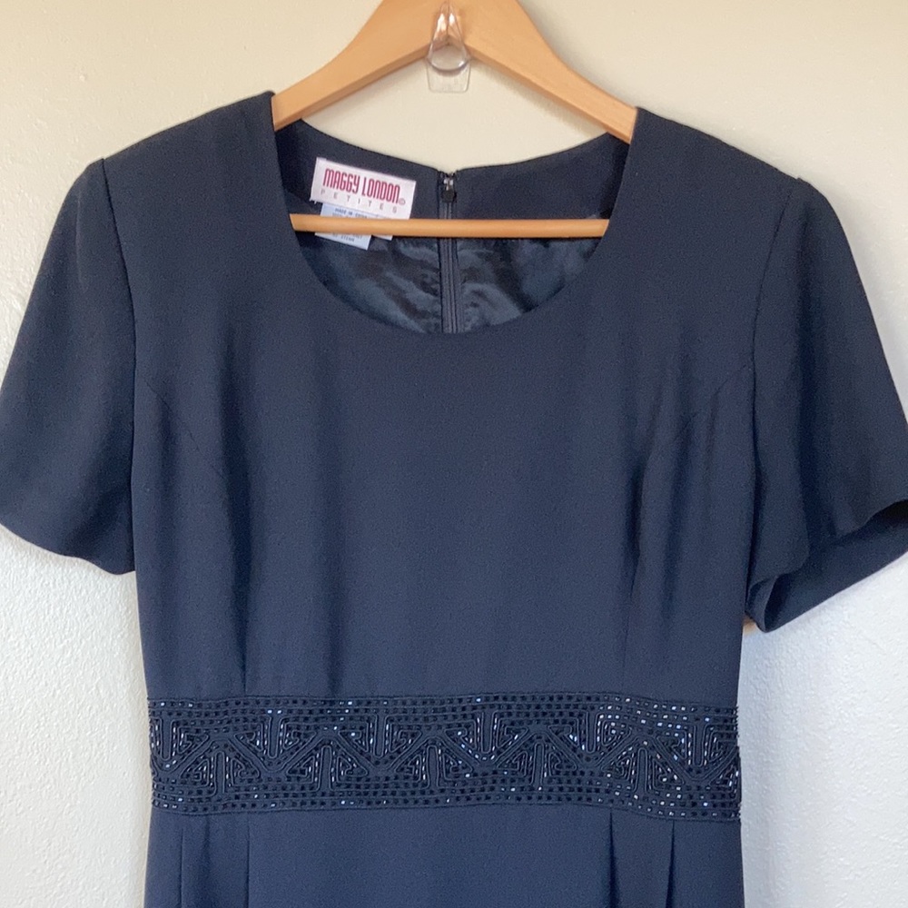 Maggy London Petites Black Beaded Accent Special Occasion Dress EUC Size 12